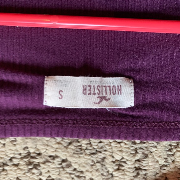Ribbed hollister tee - Picture 3 of 4